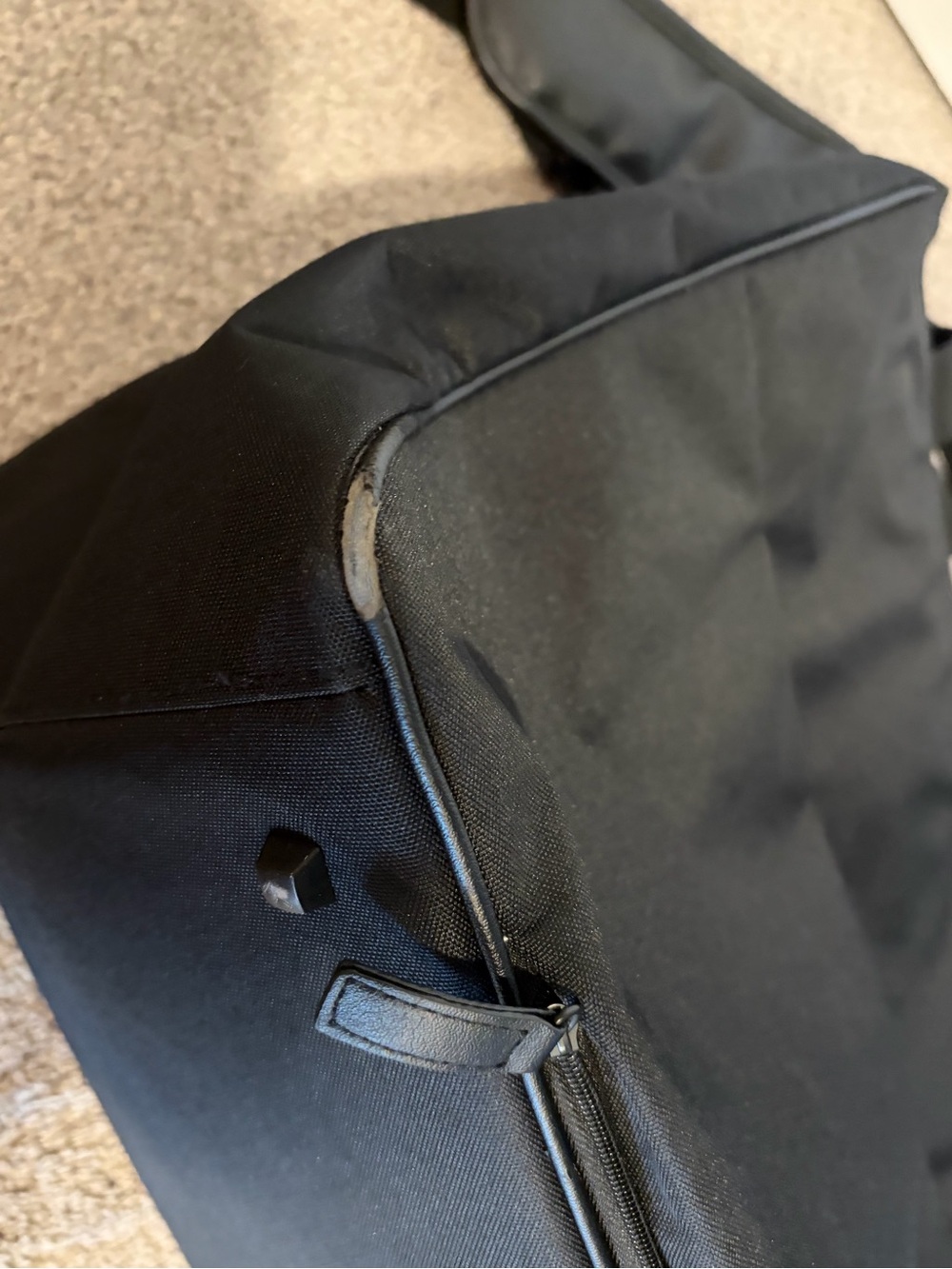 Béis Black East to the West Tote - Picture 8 of 16